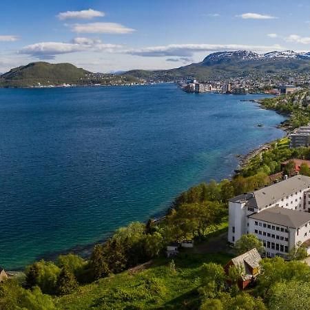 Trondenes Sommerhostel Харстад Екстериор снимка