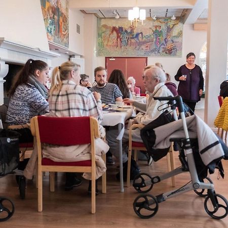 Trondenes Sommerhostel Харстад Екстериор снимка