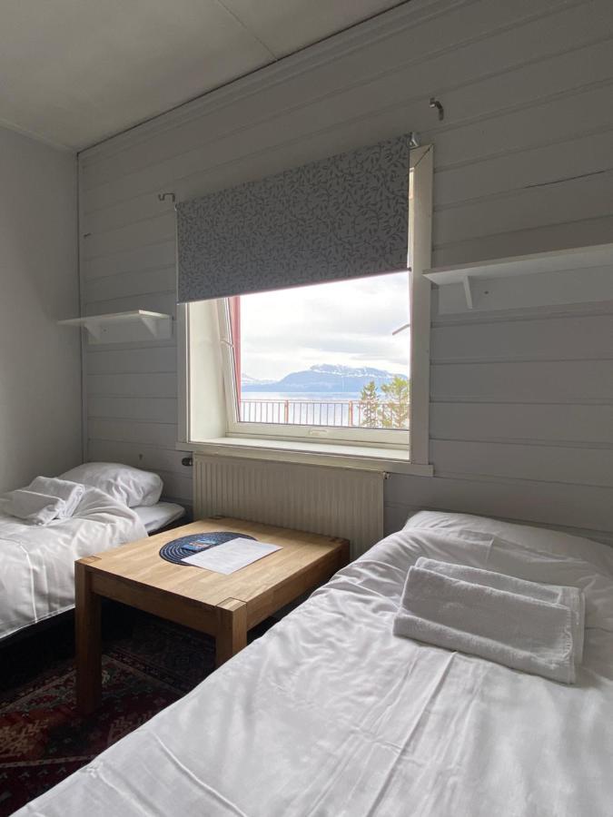 Trondenes Sommerhostel Харстад Екстериор снимка